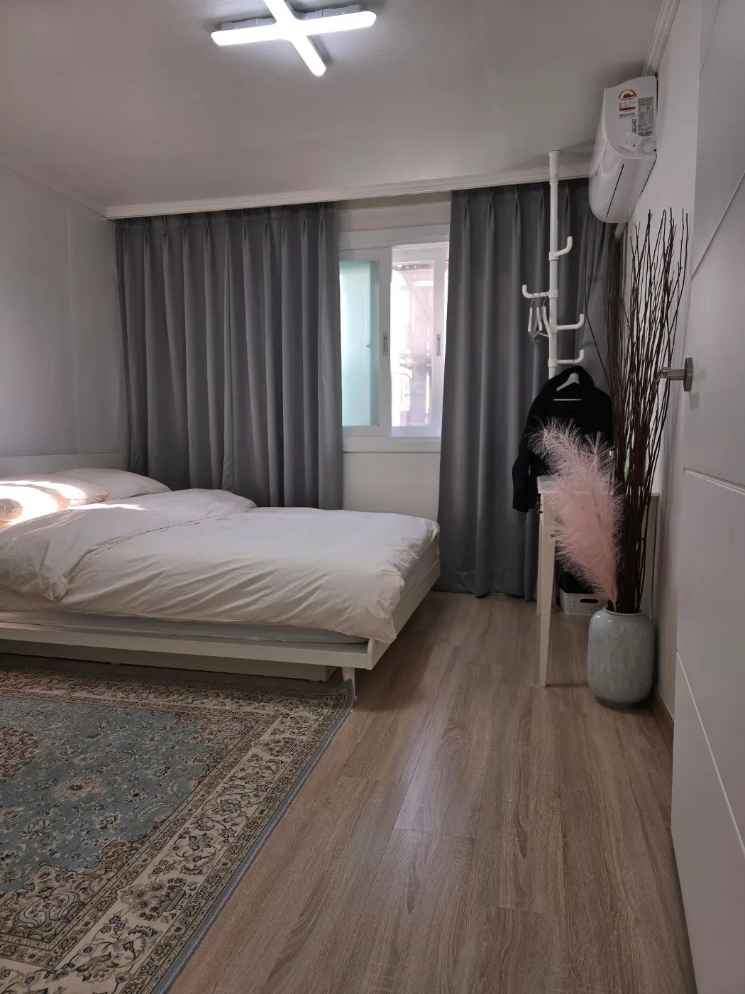 Room image 4