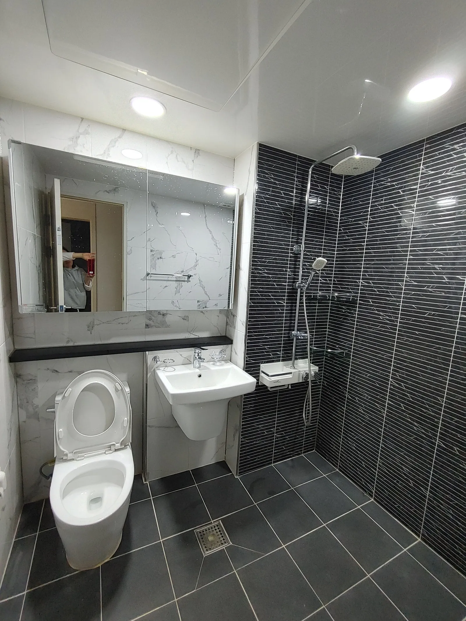 Room image 2