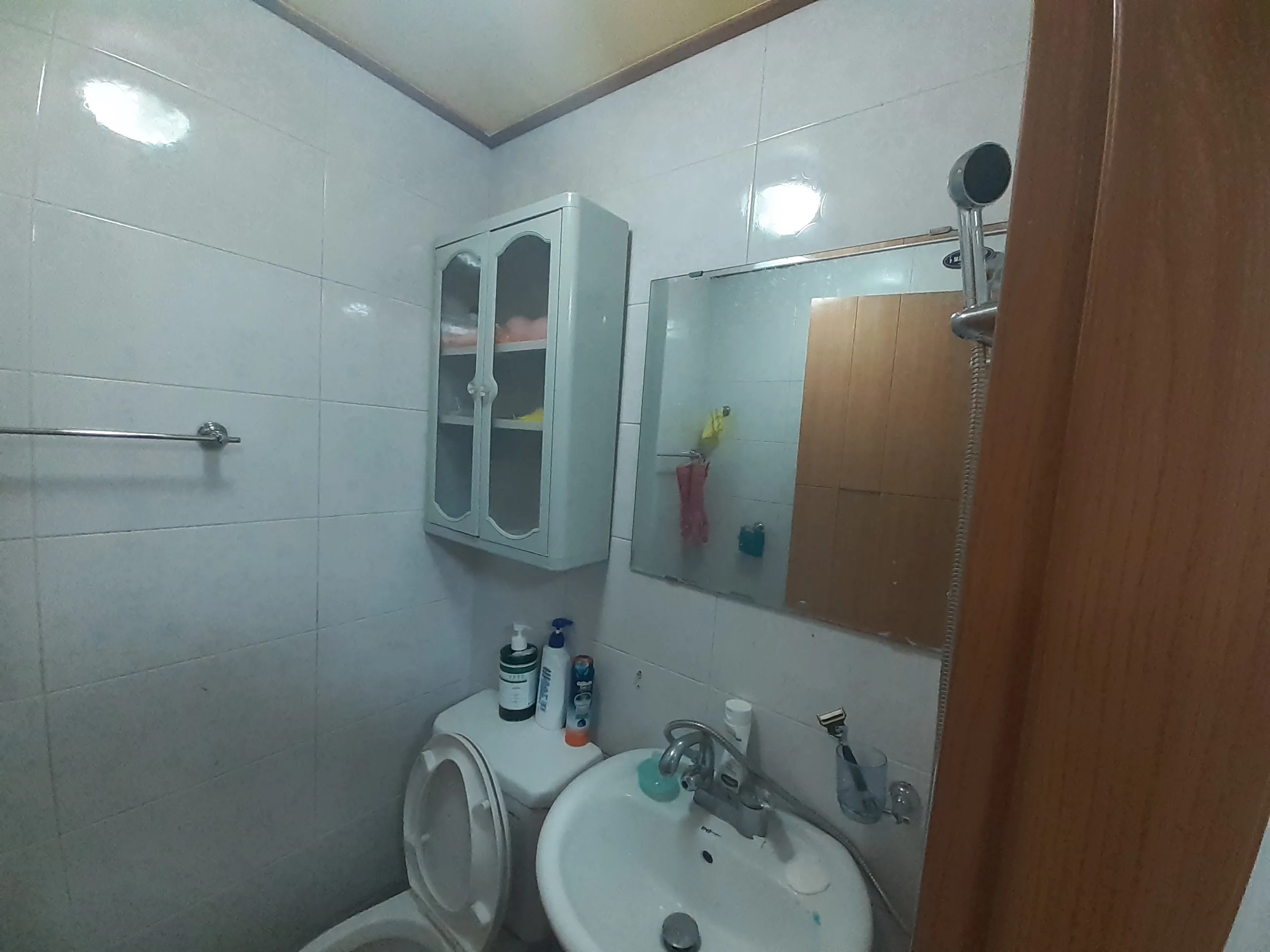 Room image 2