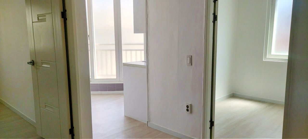 Room image 3