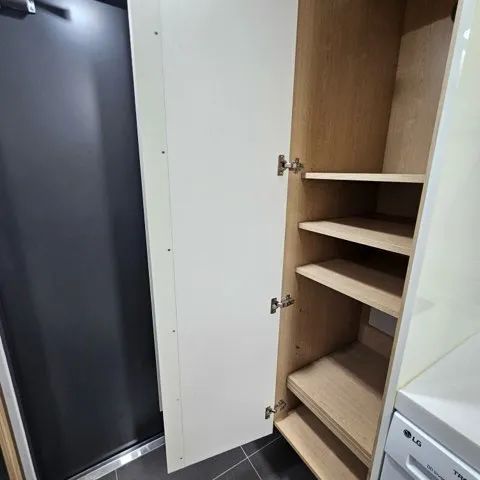 Room image 3