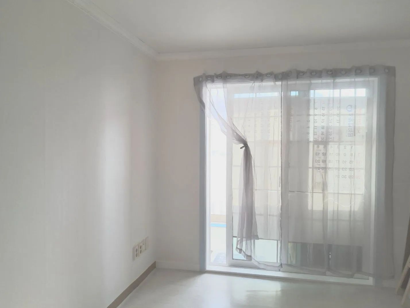 Room image 4