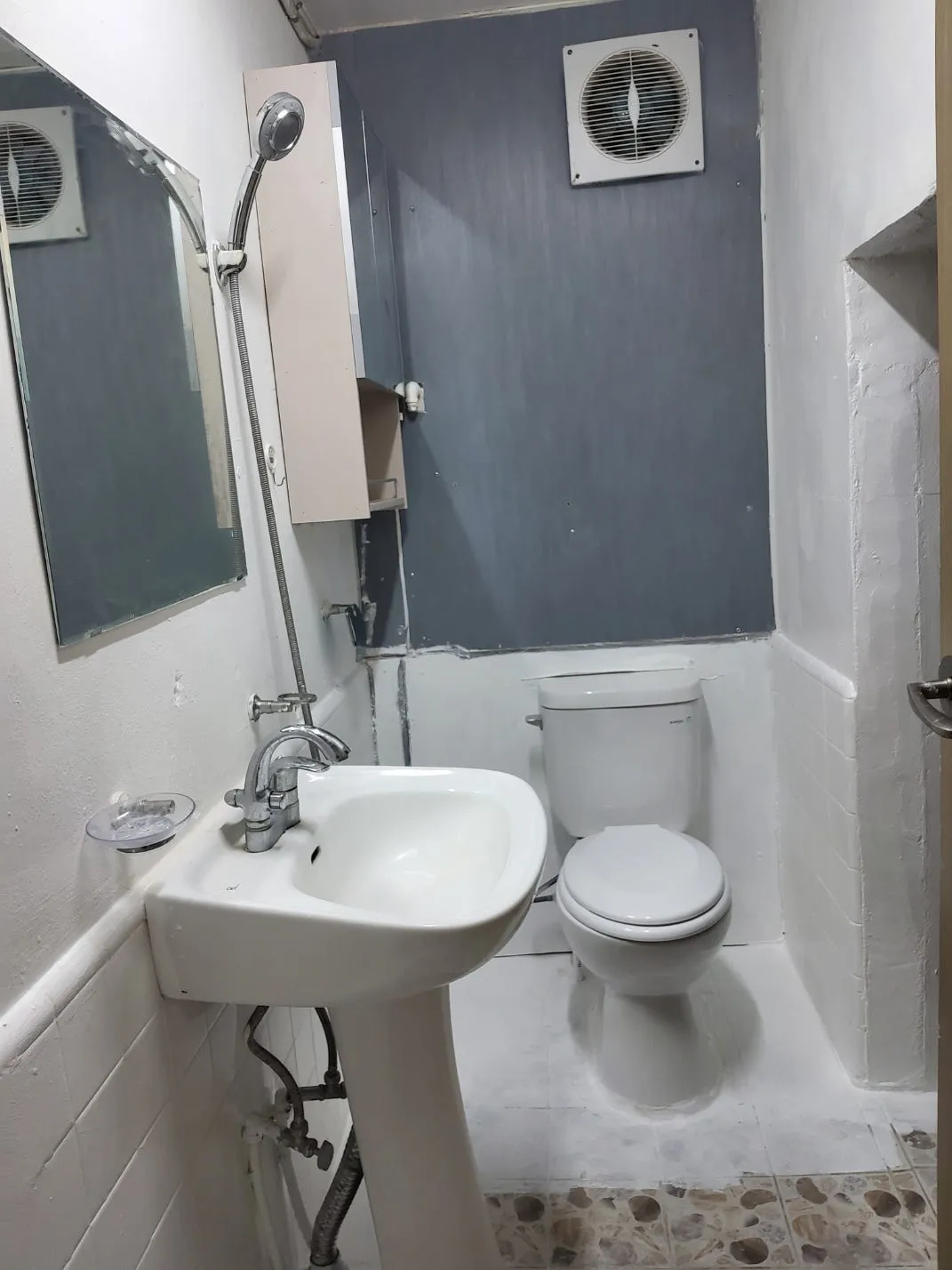 Room image 2