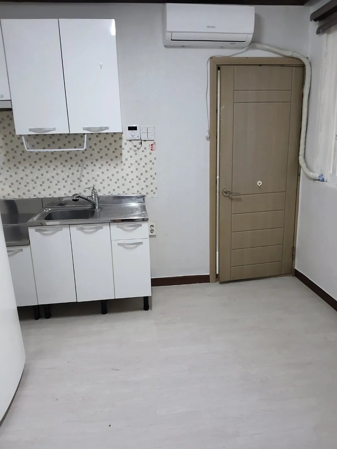 Room image 3