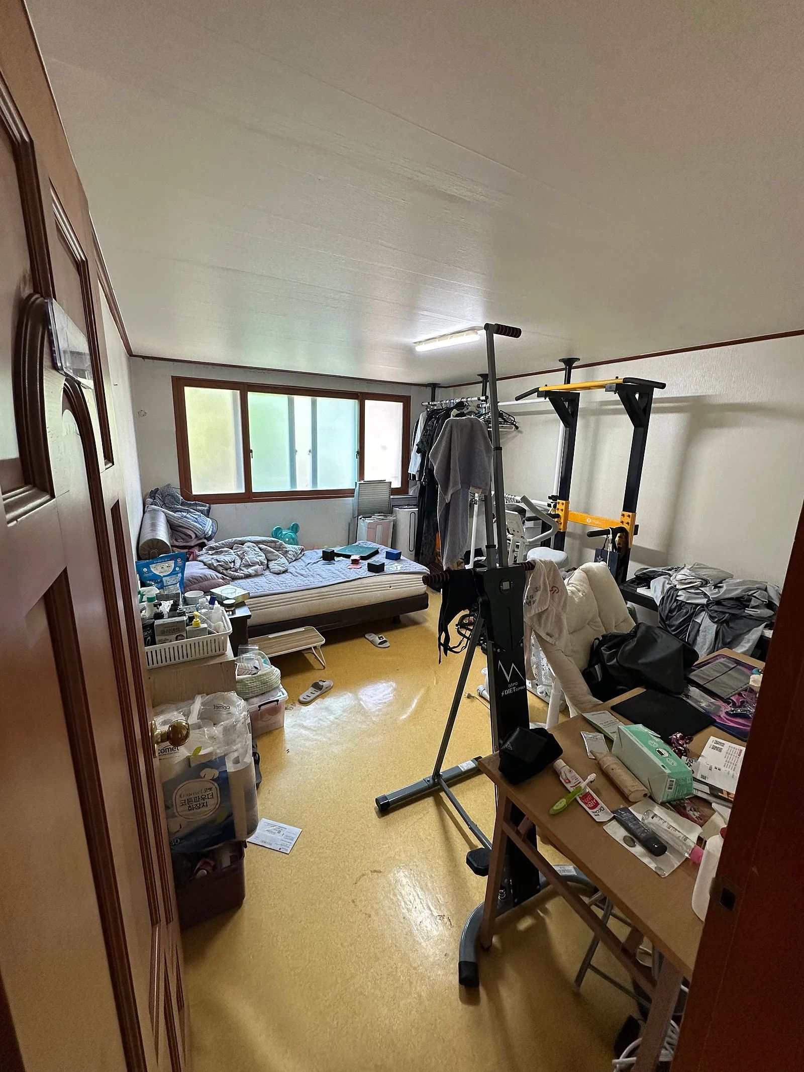 Room image 3