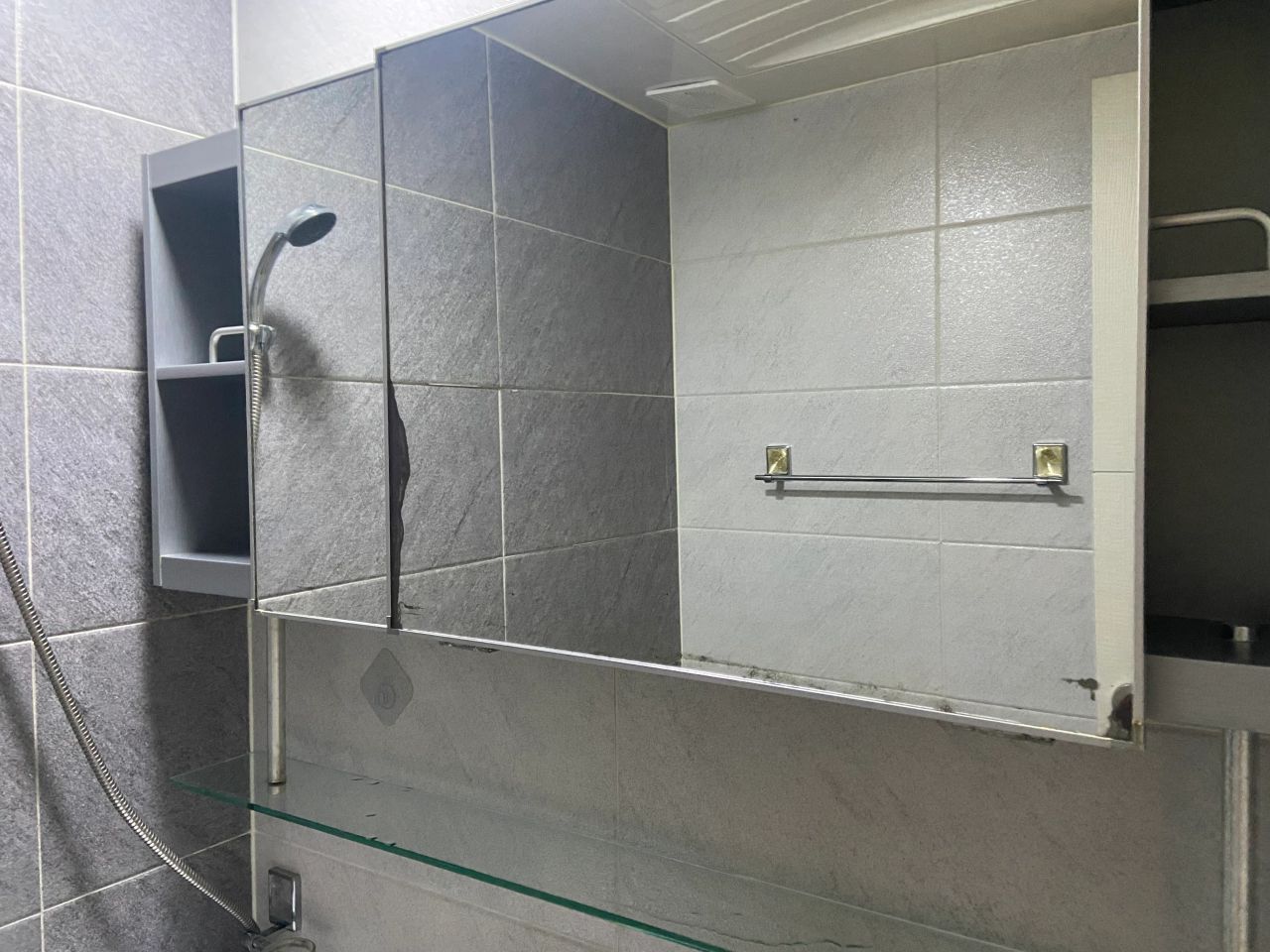 Room image 2