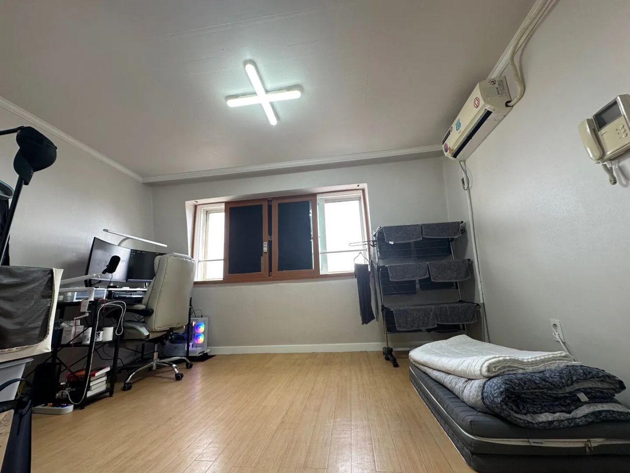 Room image 1