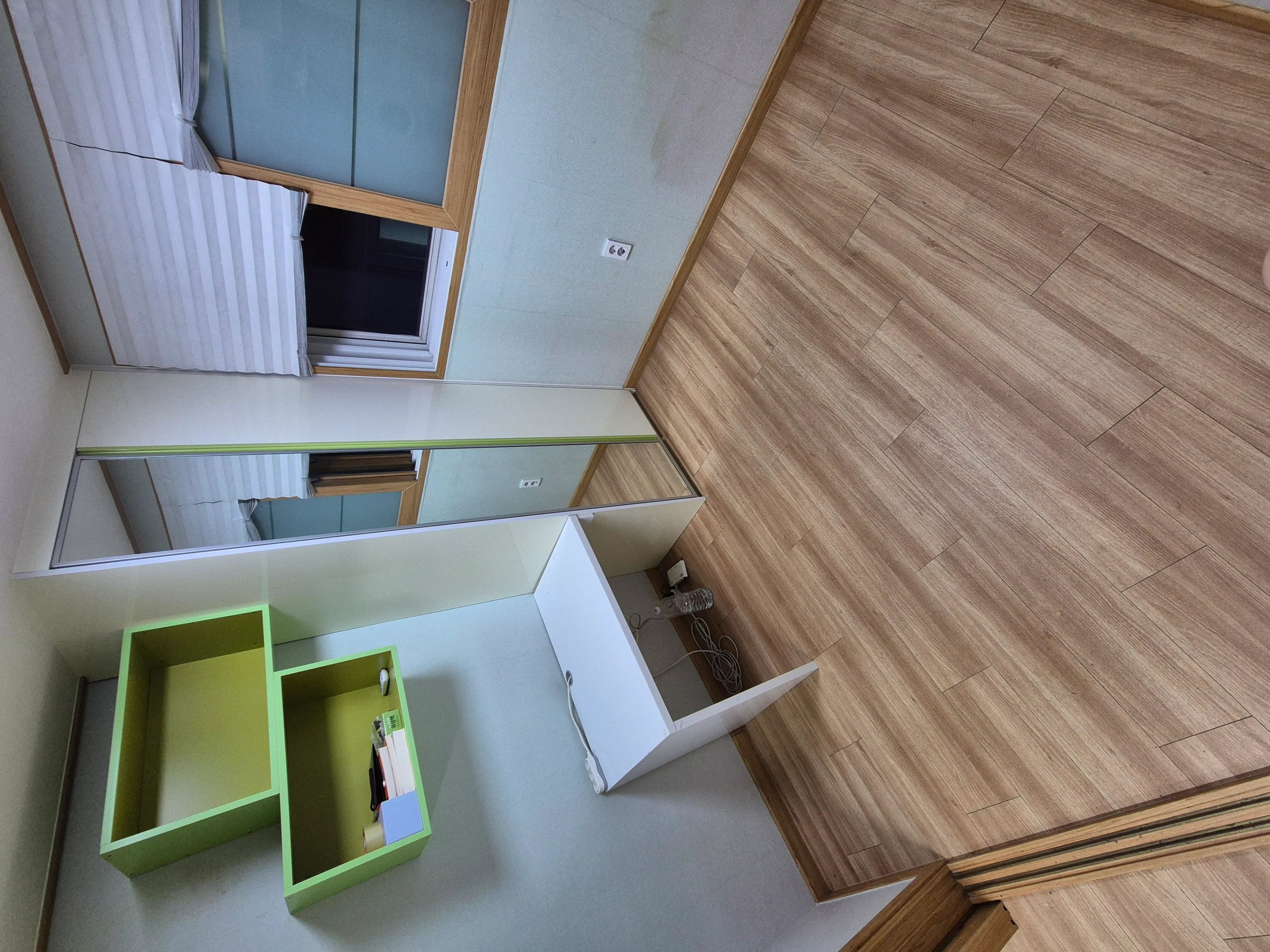 Room image 3