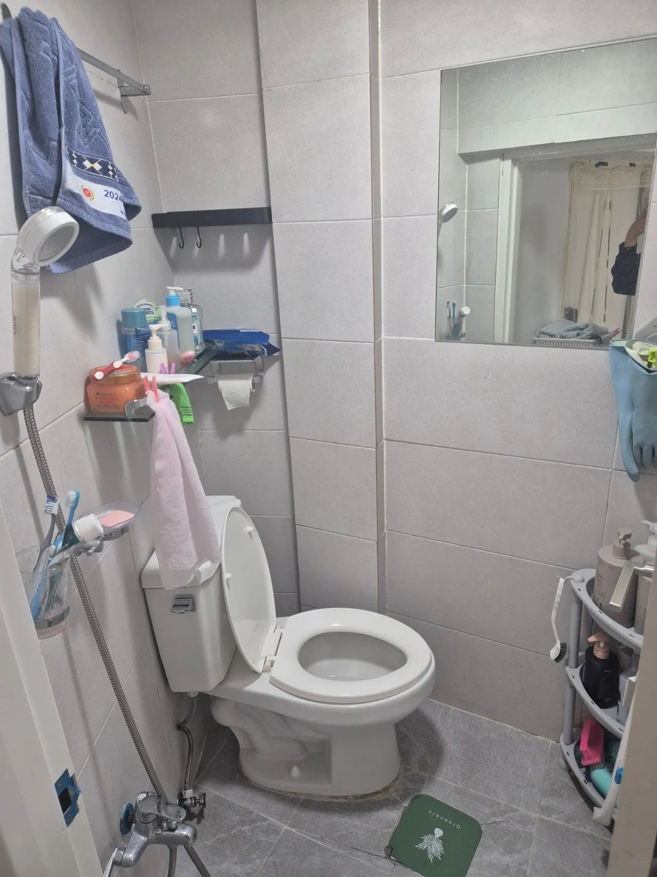 Room image 5