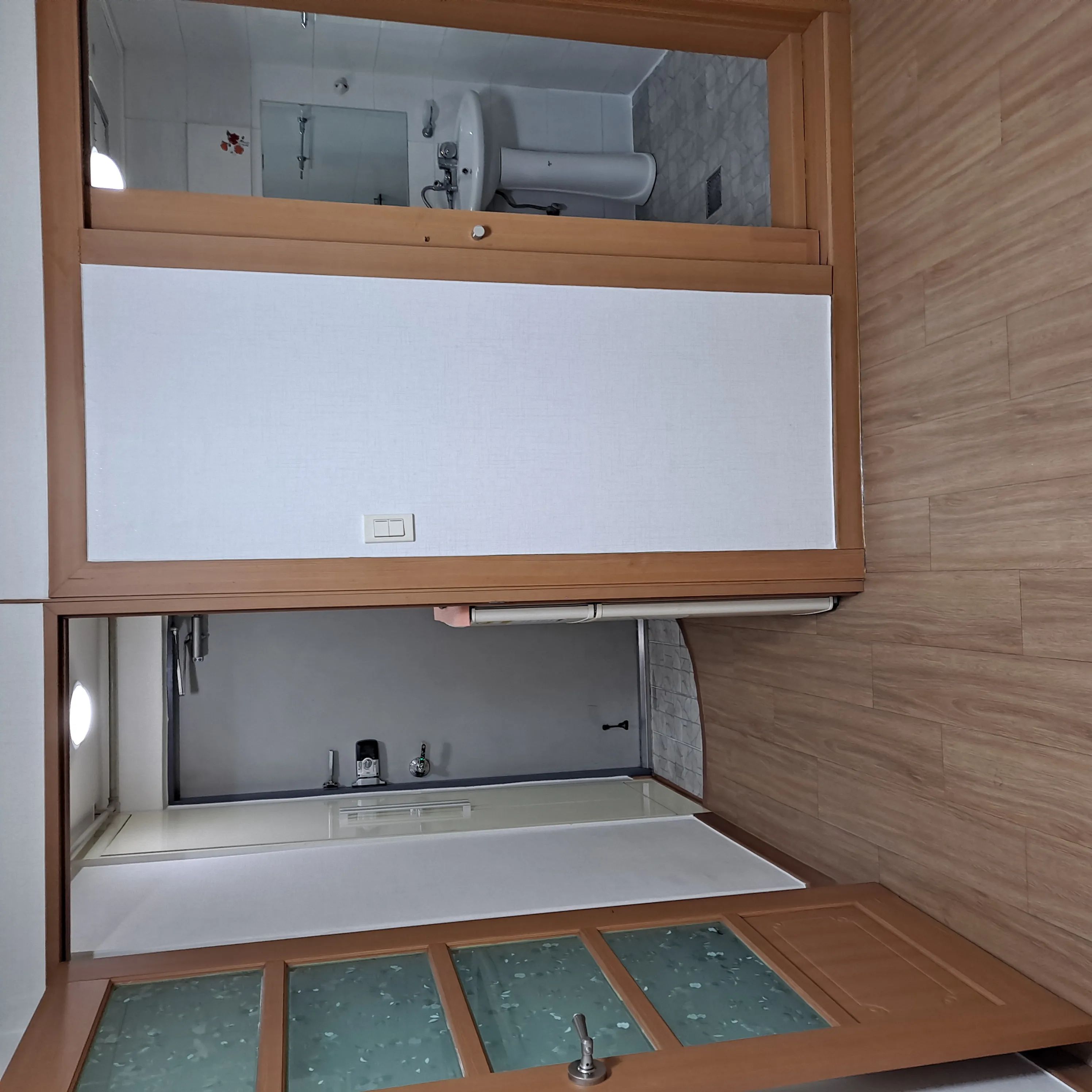 Room image 3