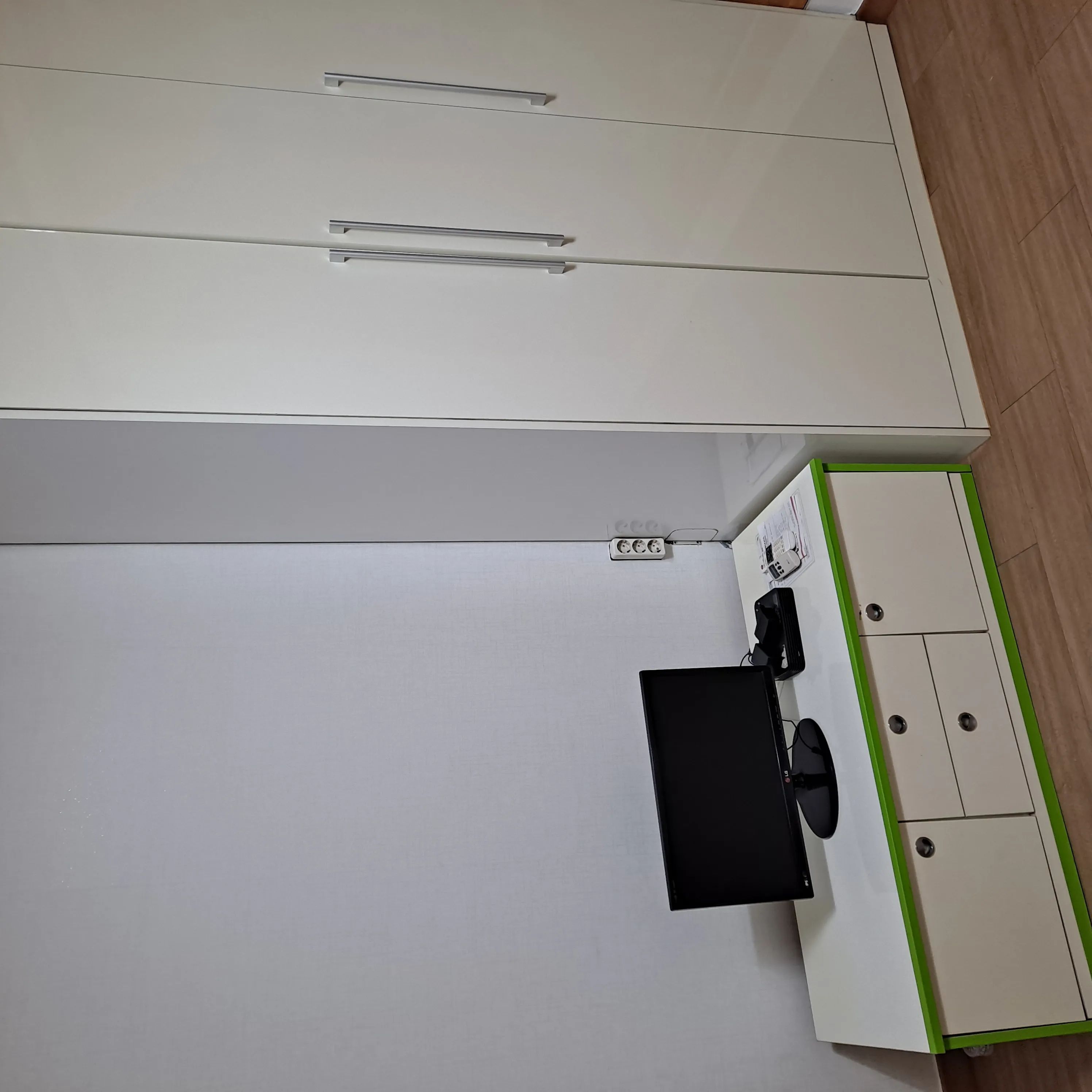 Room image 5