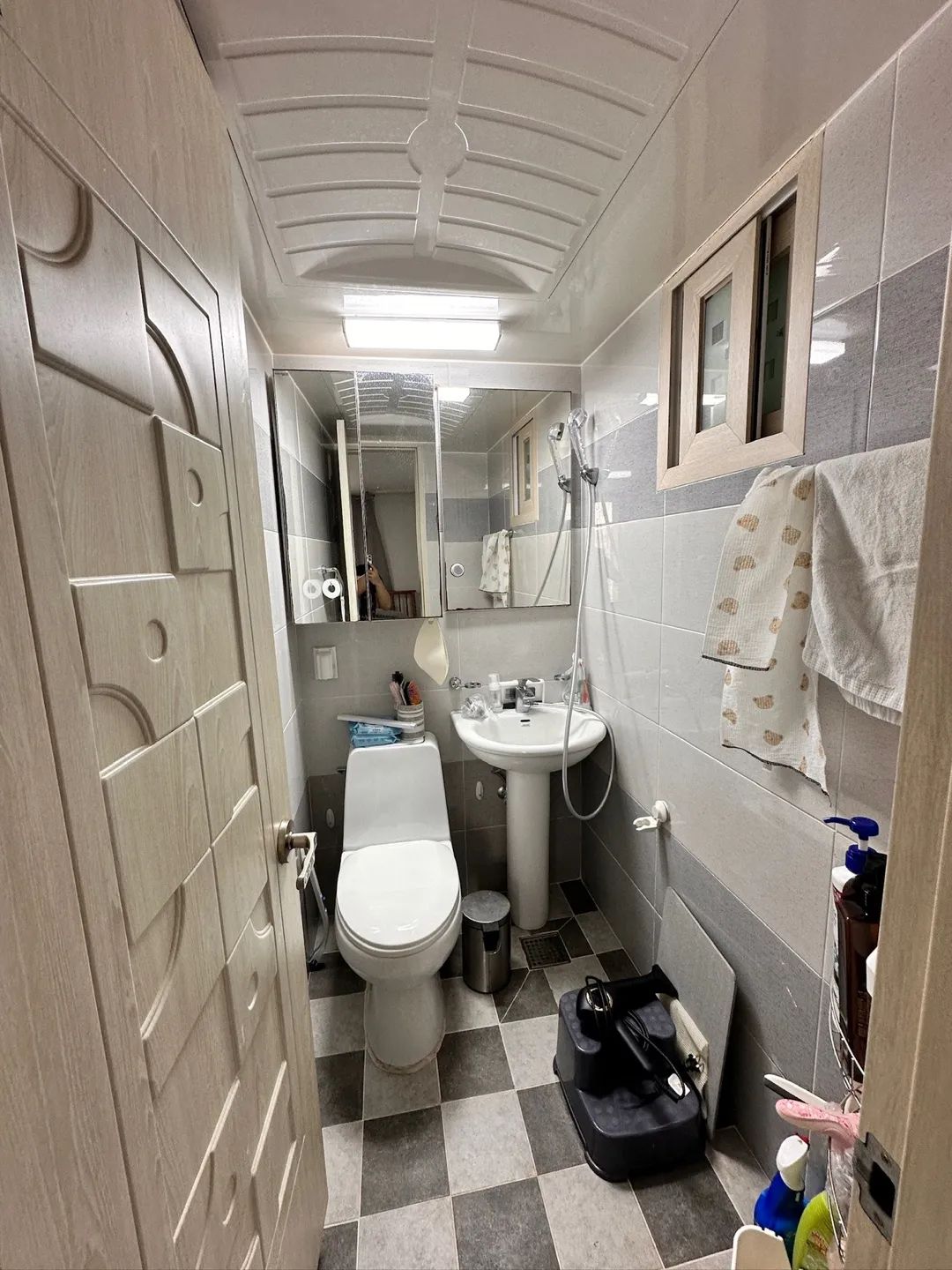 Room image 3