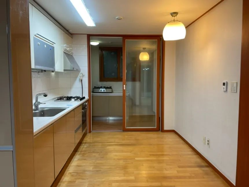 Room image 2