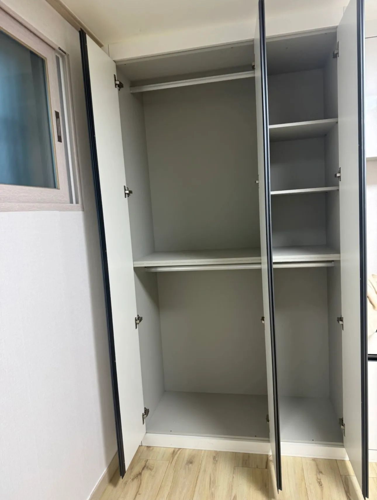 Room image 4