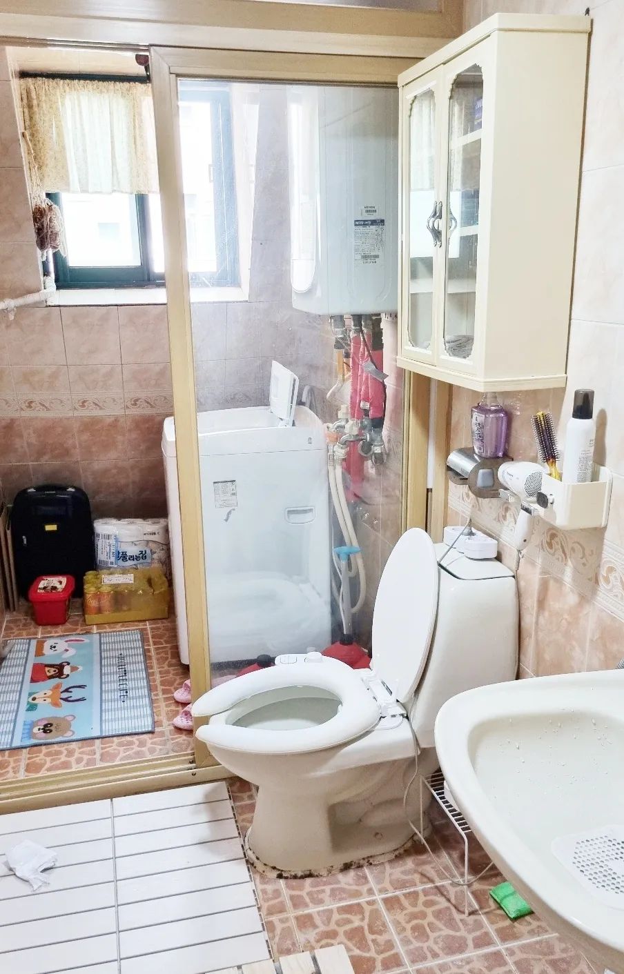 Room image 3