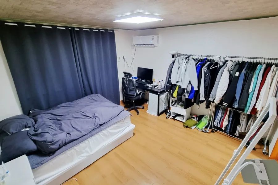 Room image 2