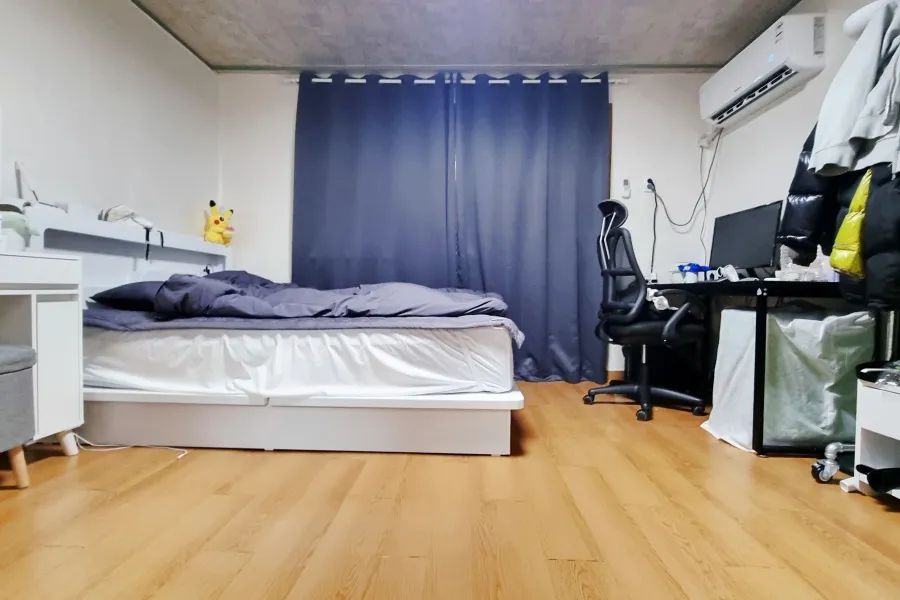 Room image 3
