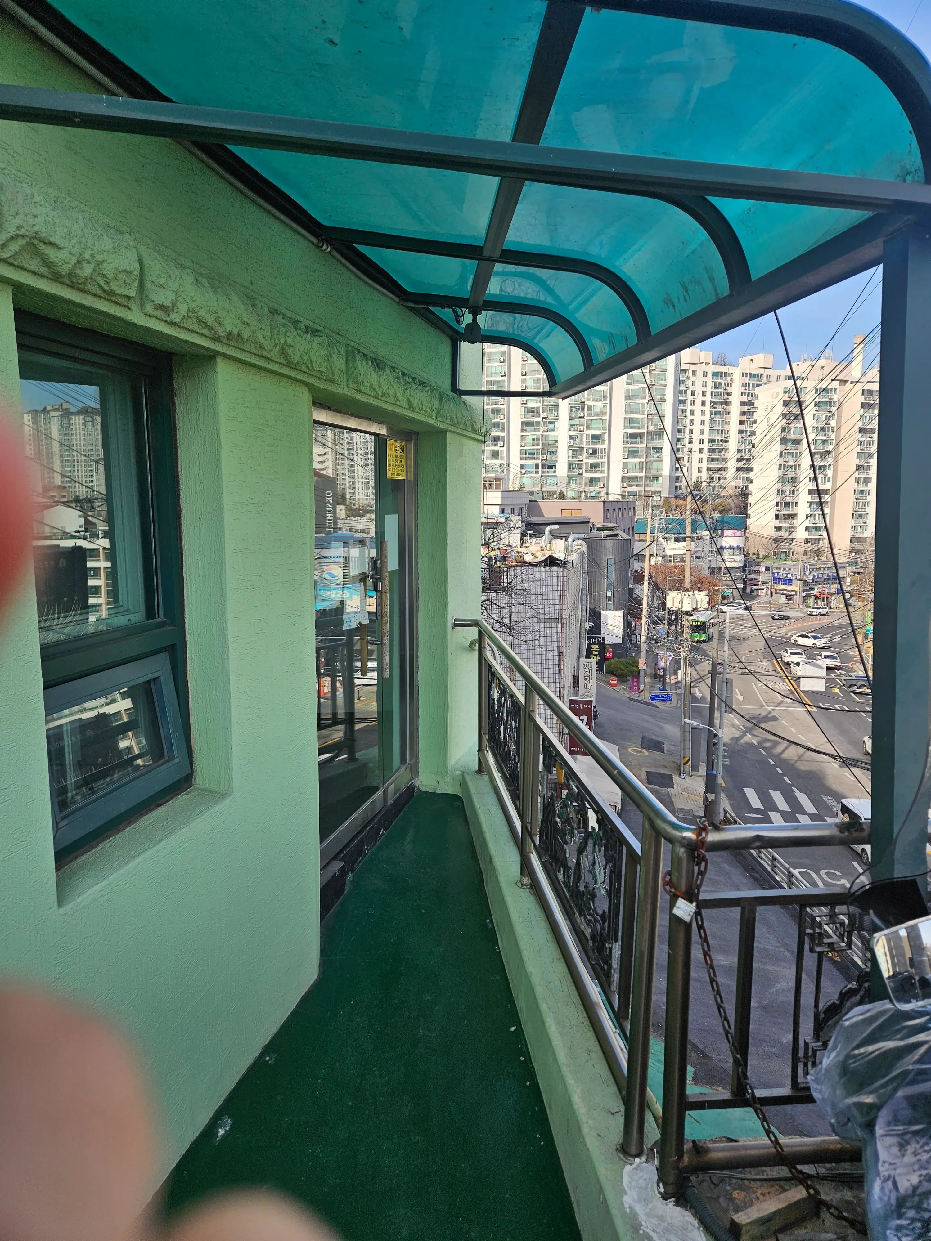 Room image 3