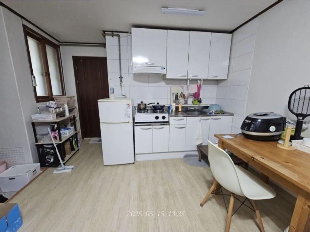 Room image 3
