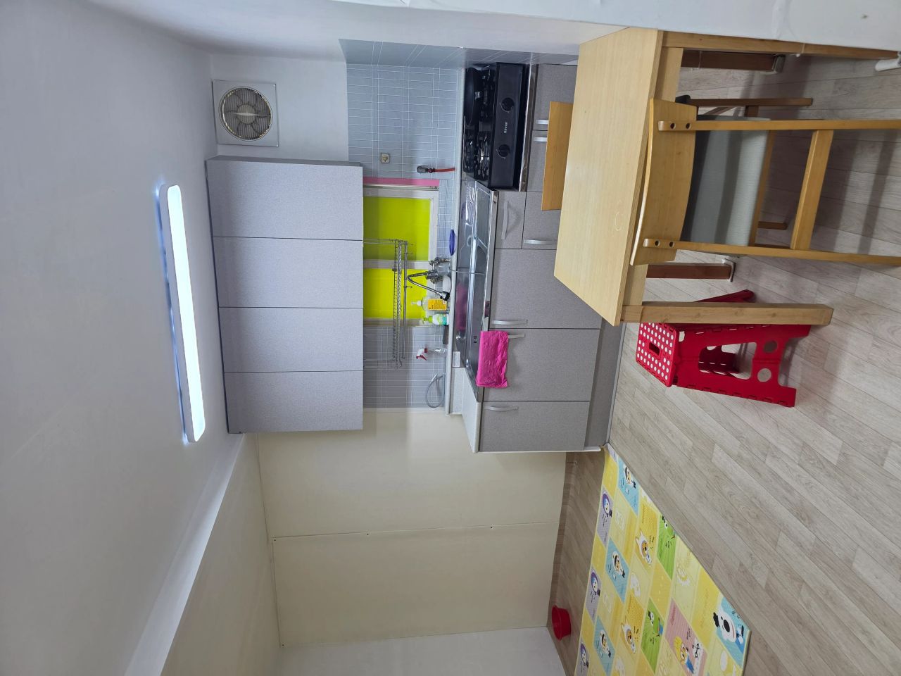 Room image 3