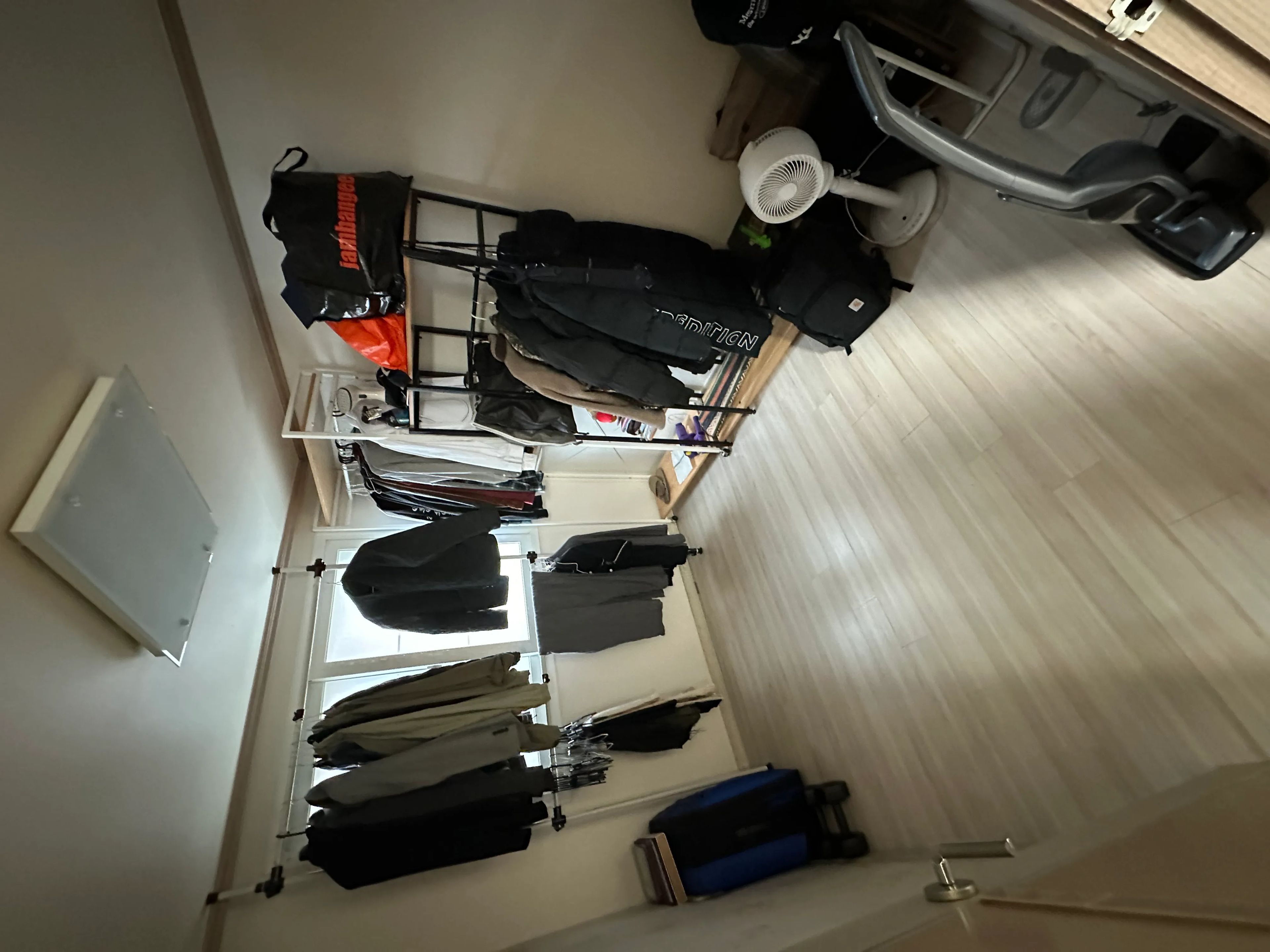 Room image 2