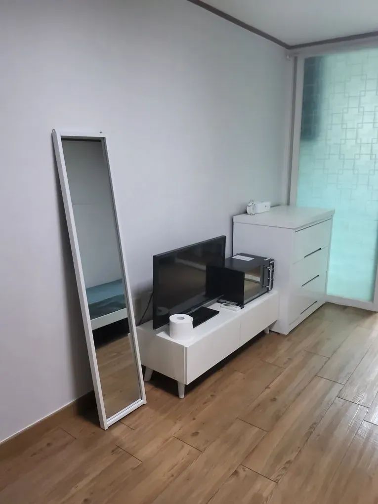Room image 2