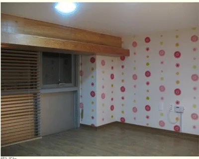 Room image 4