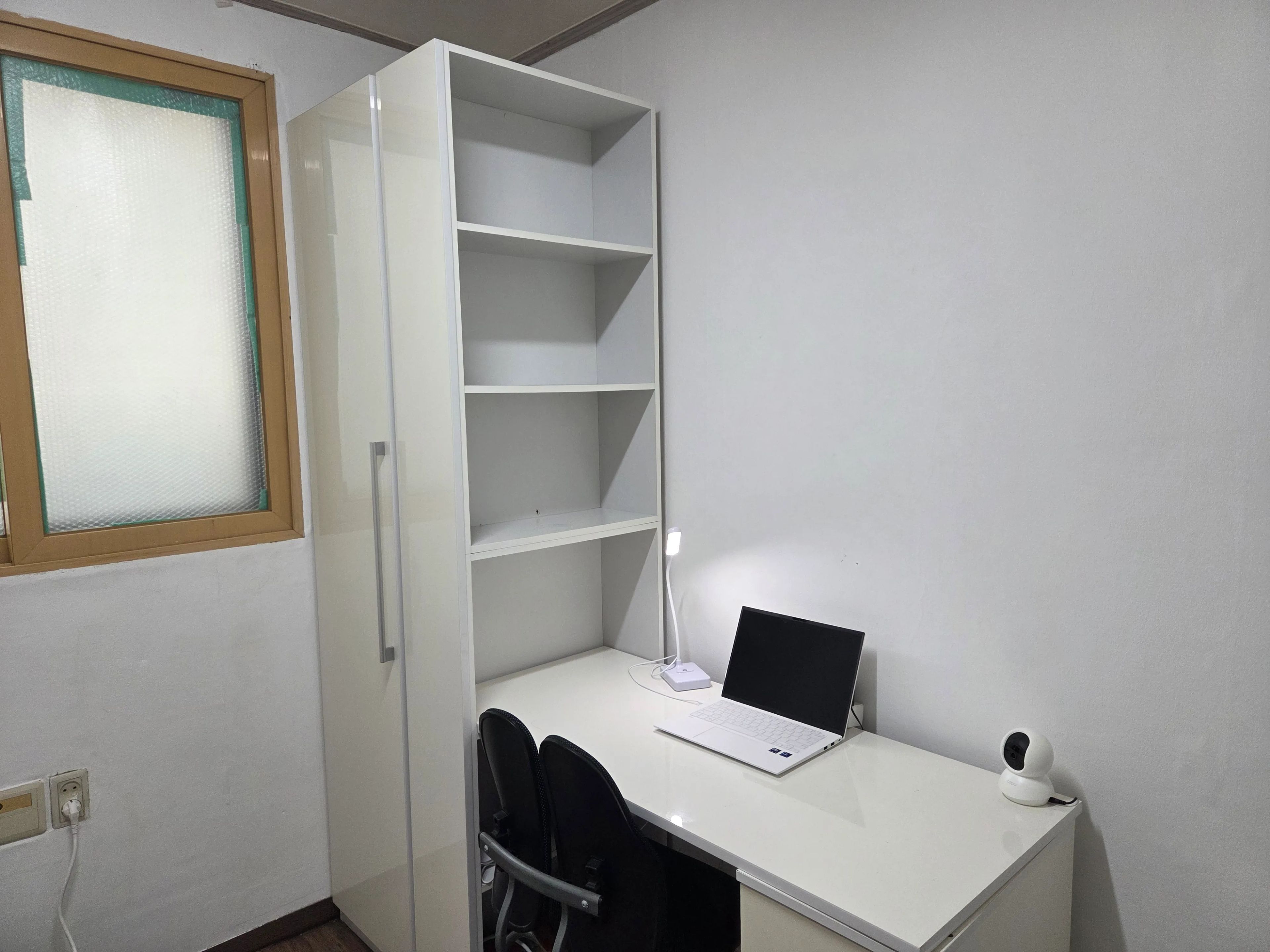 Room image 1