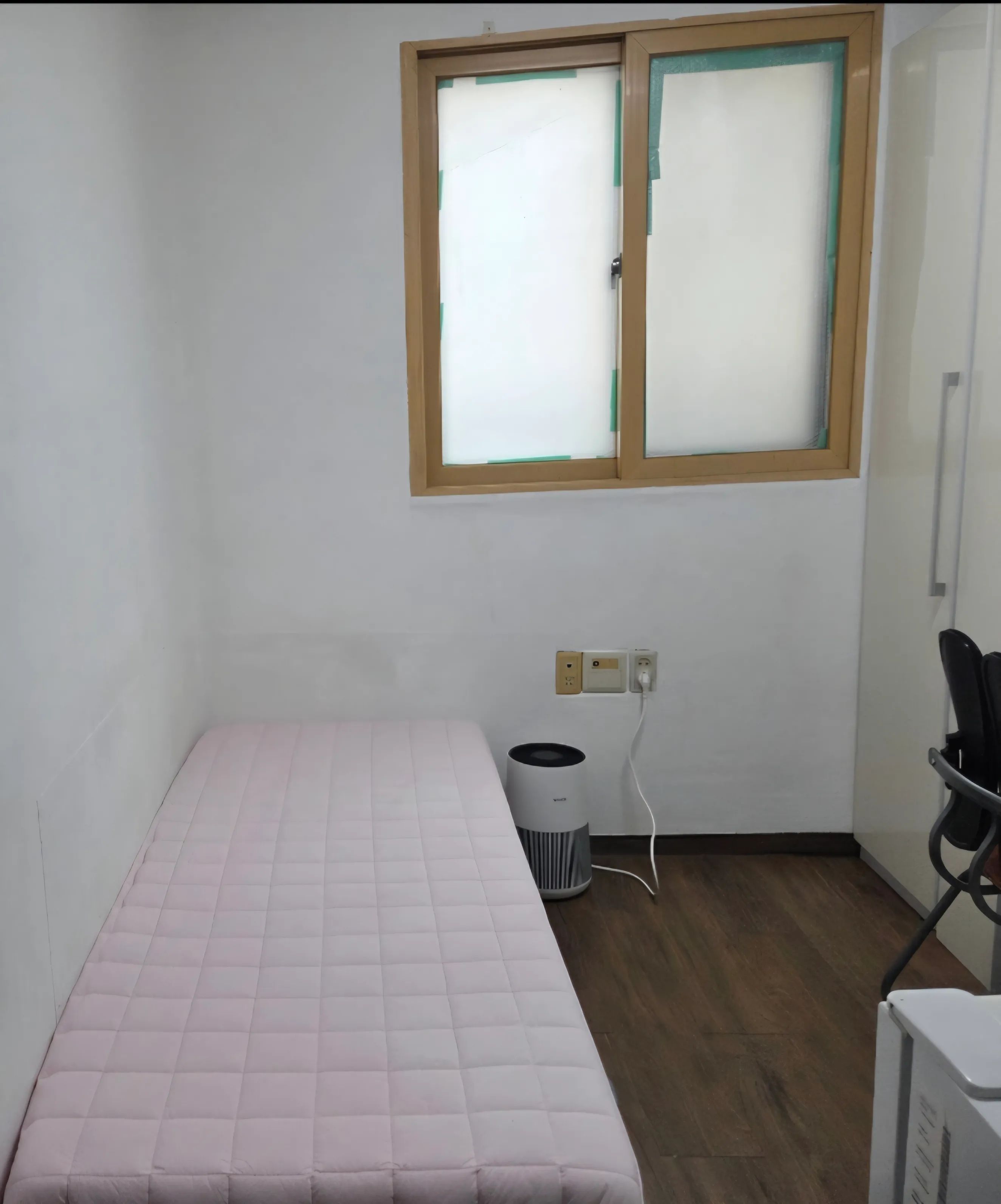 Room image 3