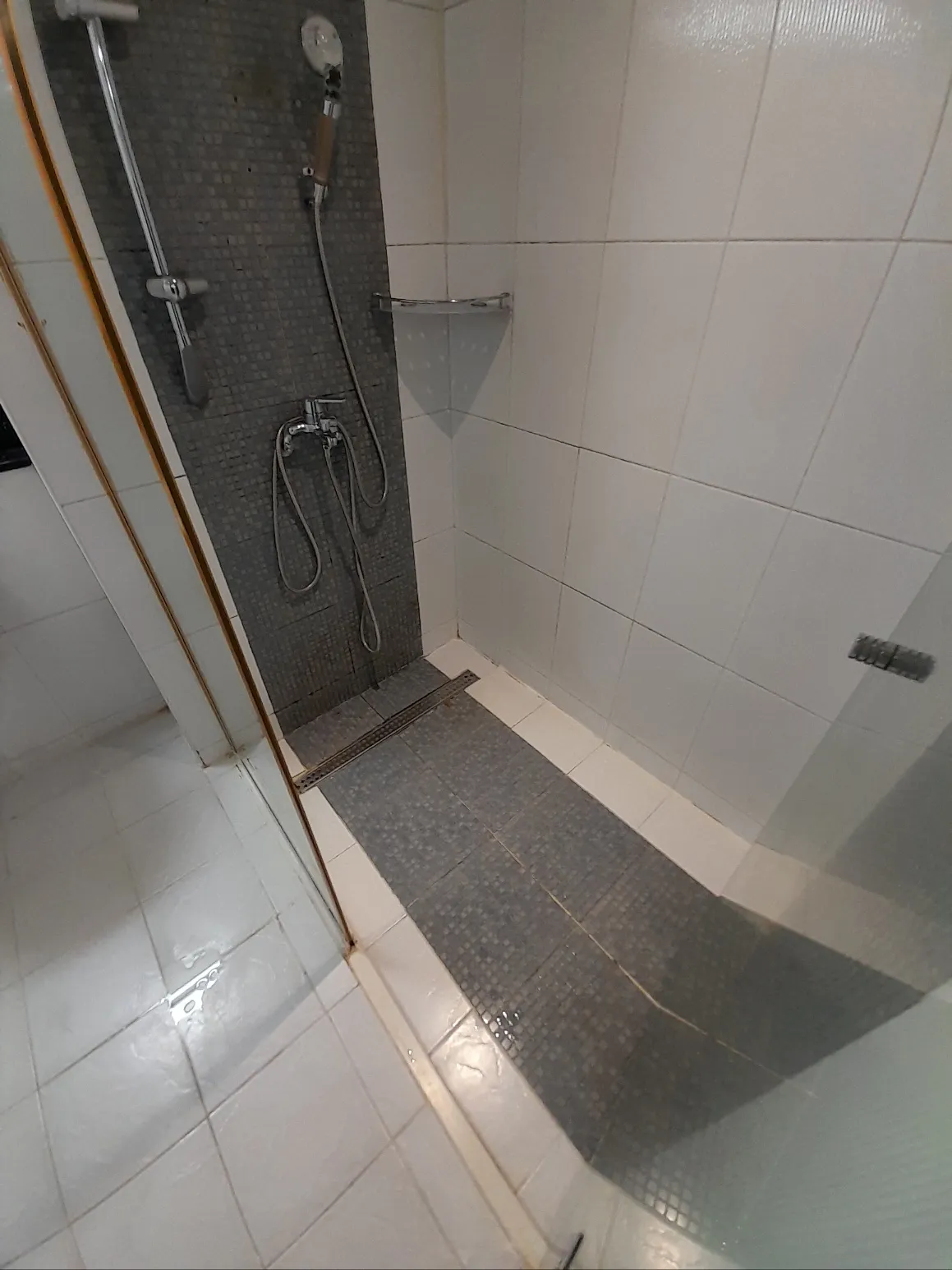 Room image 5