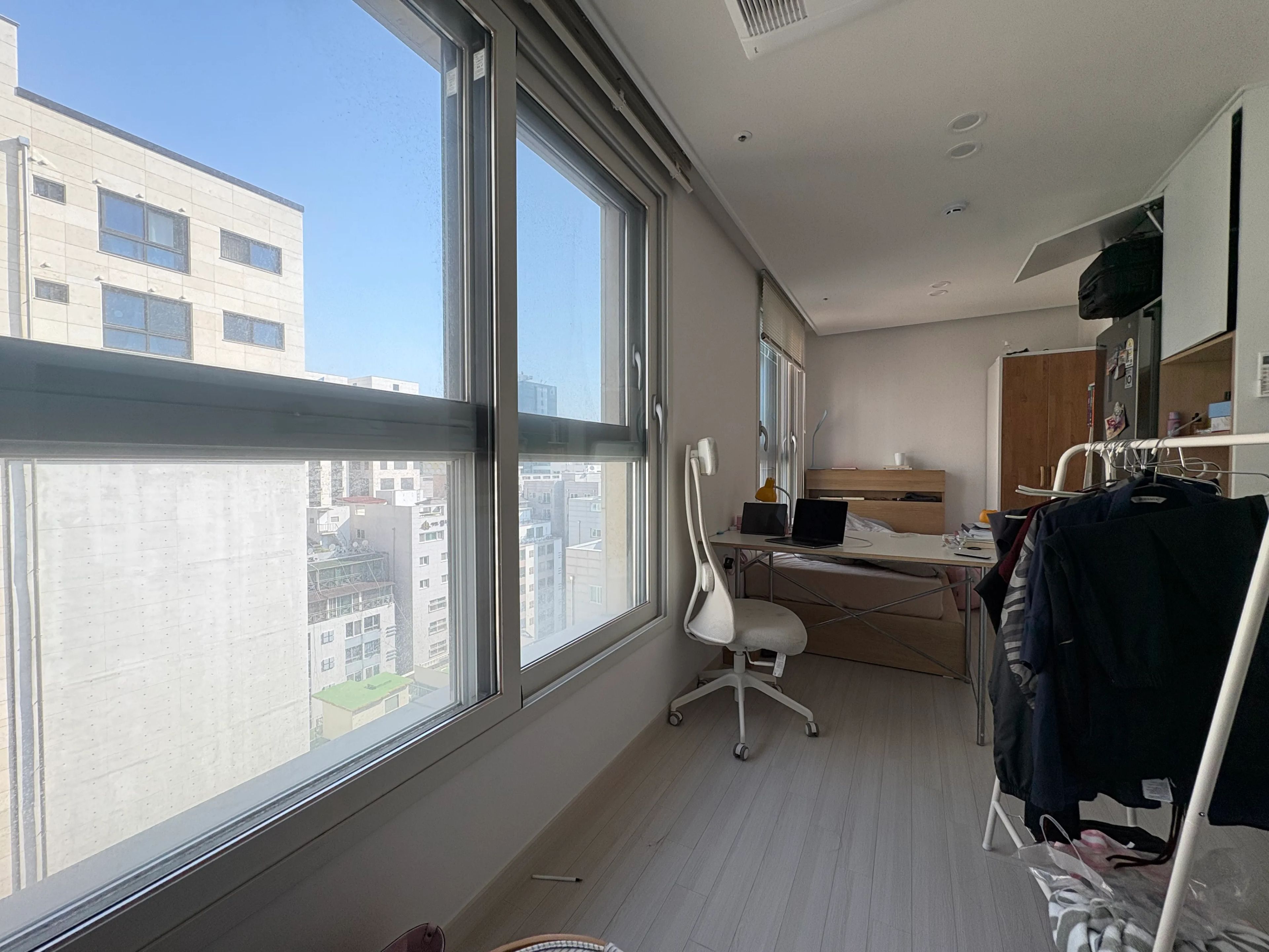 Room image 2