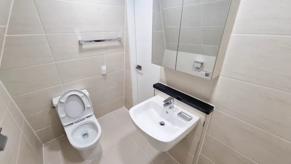 Room image 1