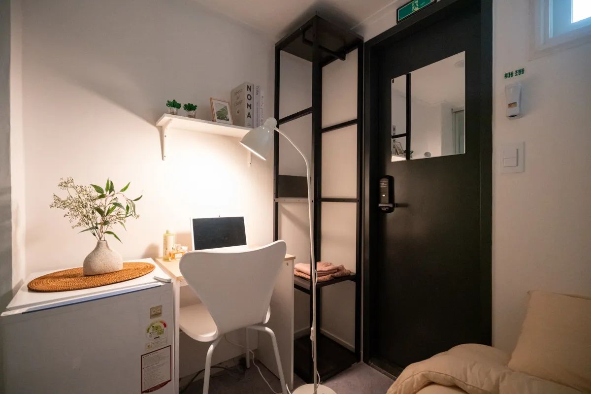 Room image 1
