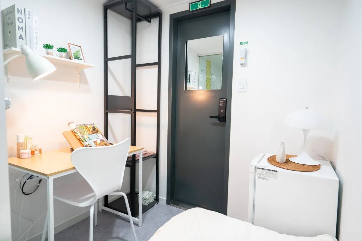 Room image 2
