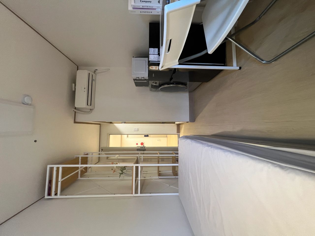 Room image 4