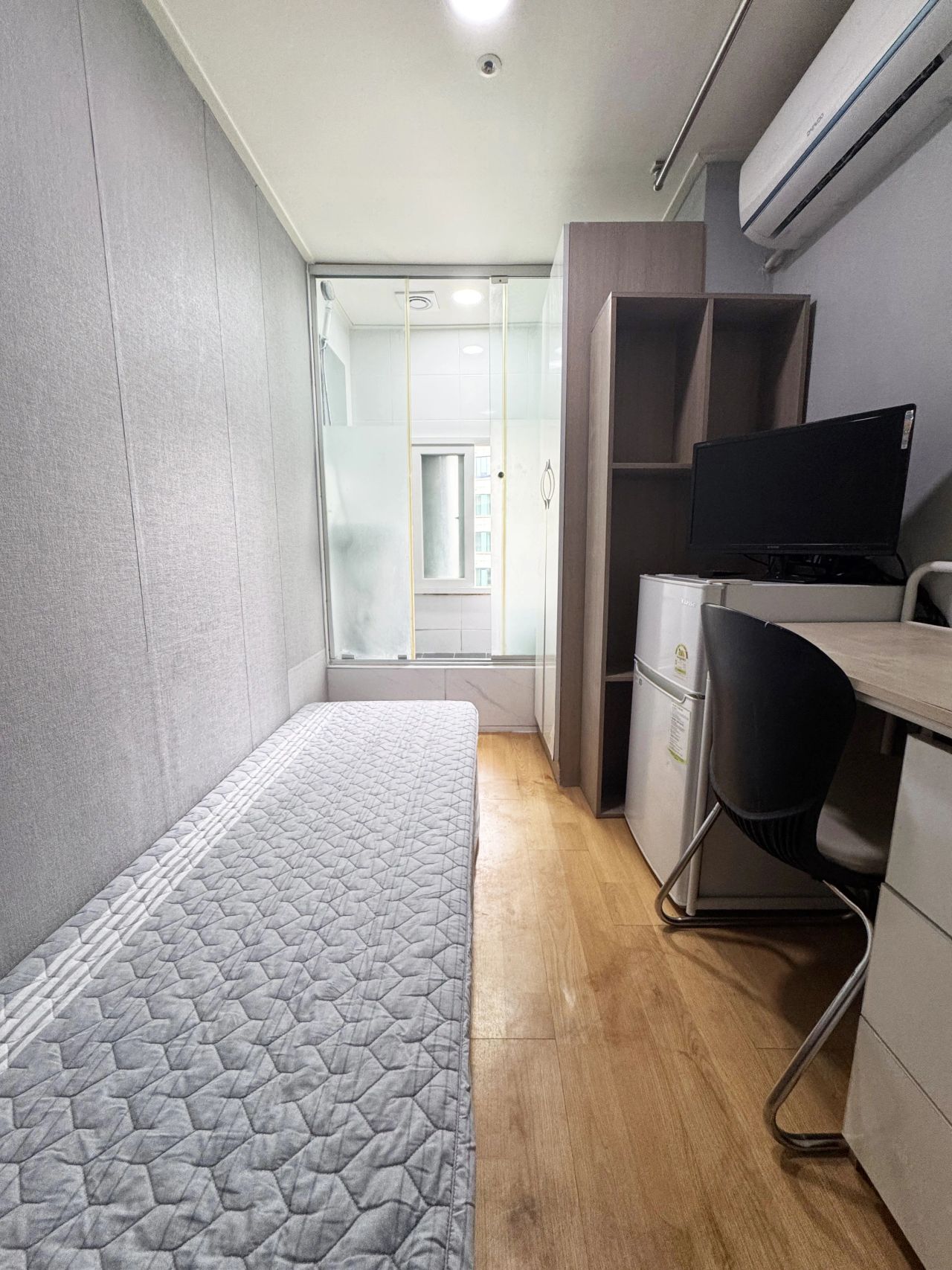 Room image 2