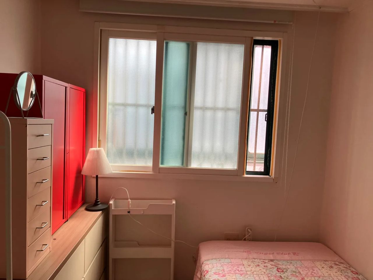 Room image 2
