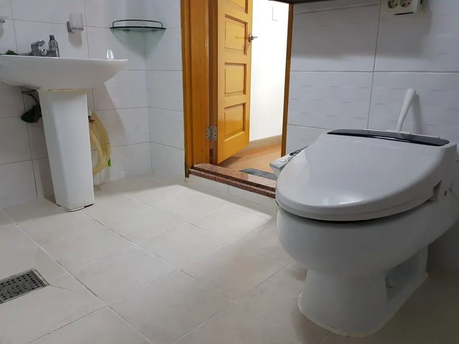 Room image 5