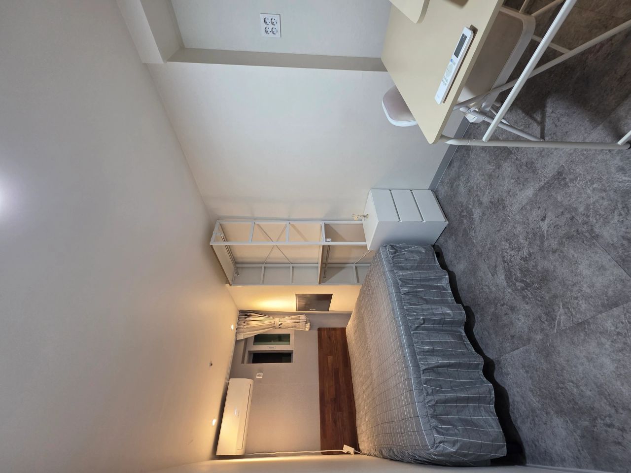 Room image 3