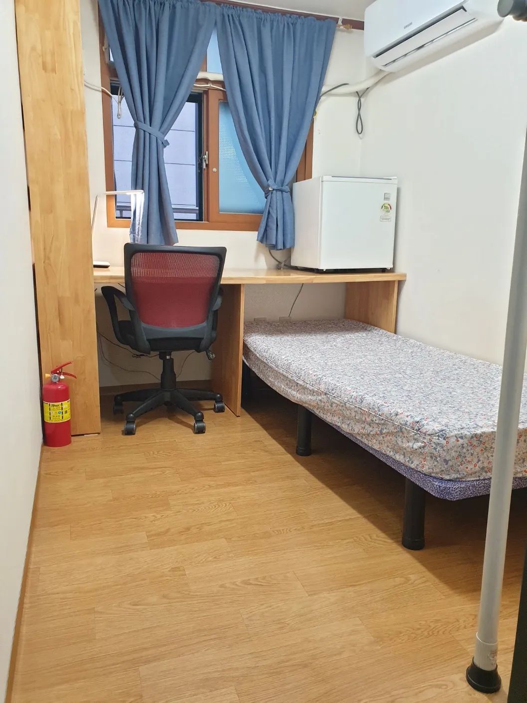 Room image 4