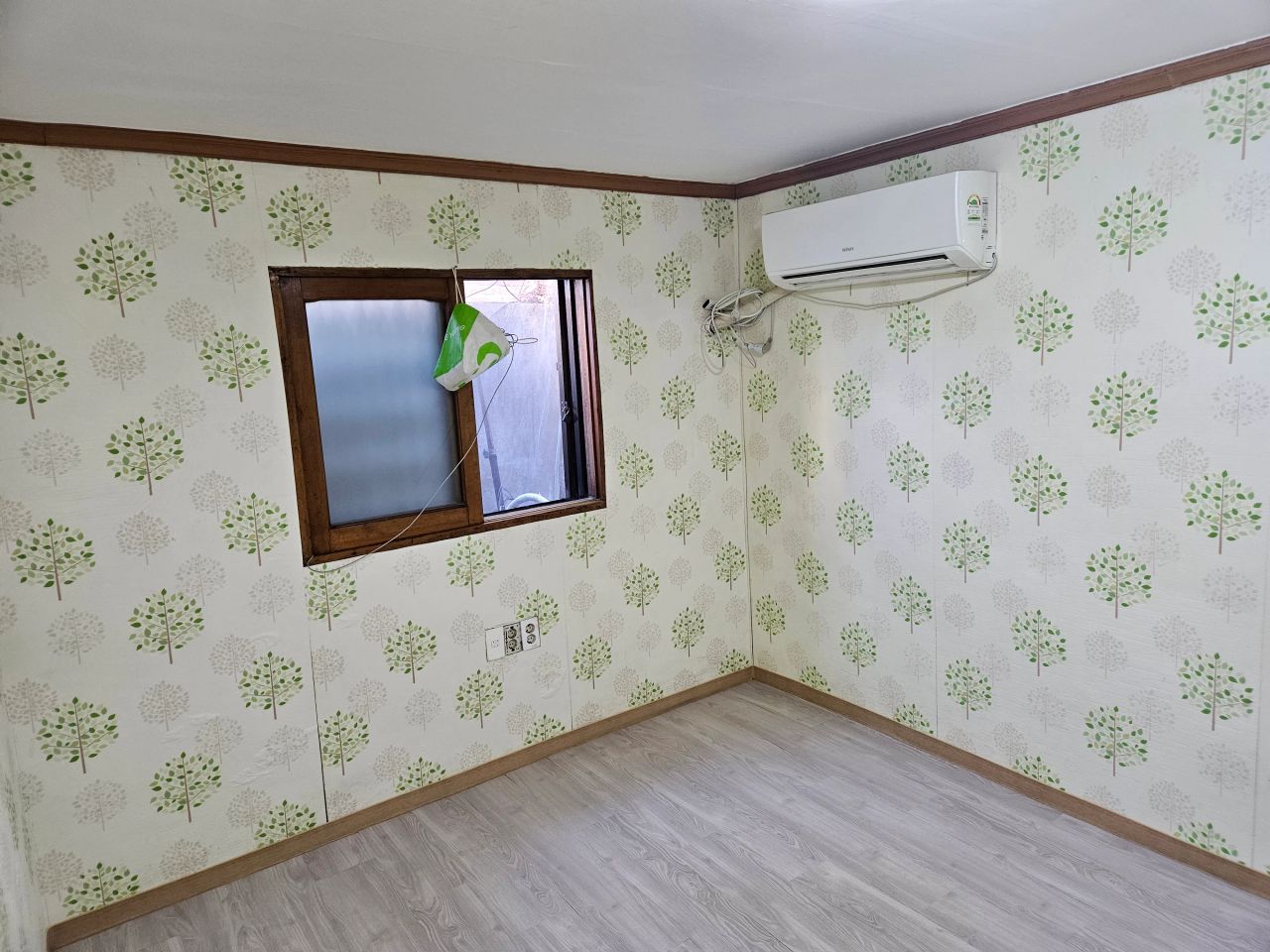 Room image 3