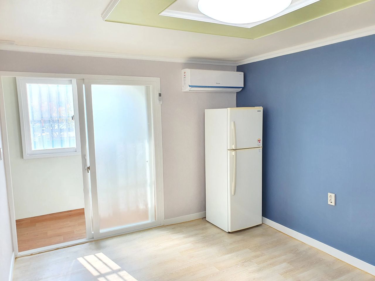 Room image 2