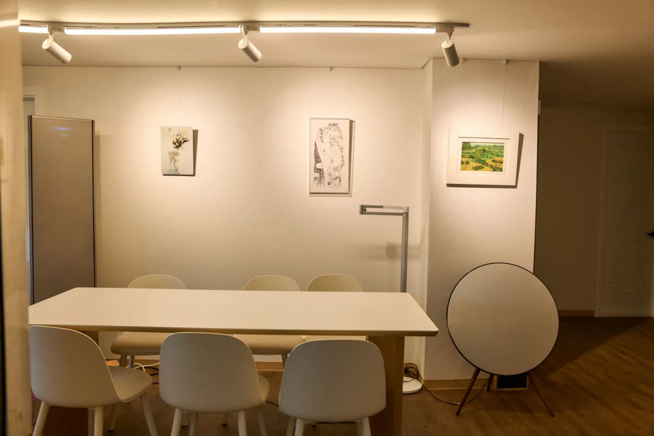 Room image 5
