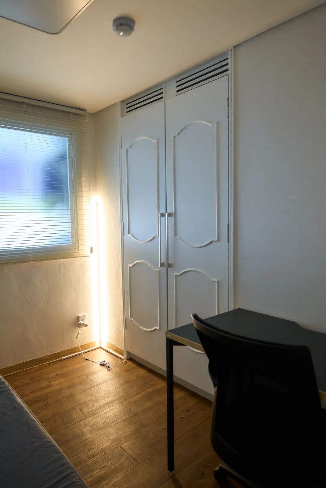 Room image 4