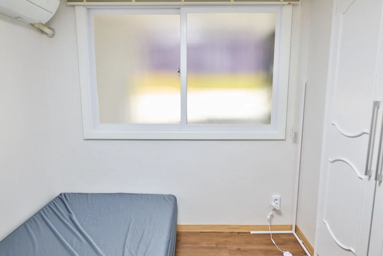 Room image 5